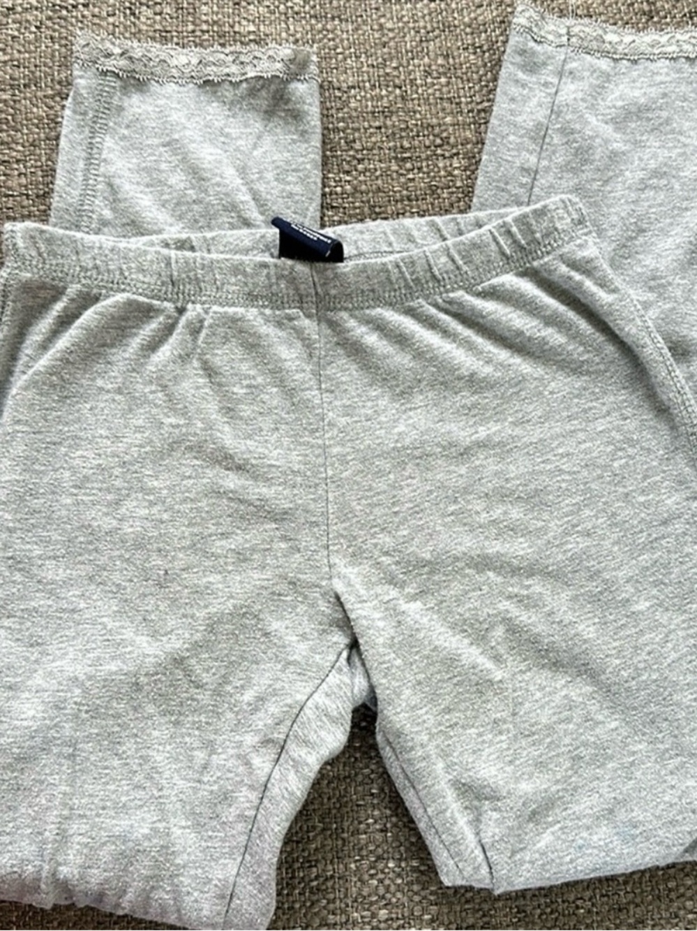 Gap Kids Girls Grey Heather Leggings Size S 6-7 Lace Trim Ankle Pants Comfort